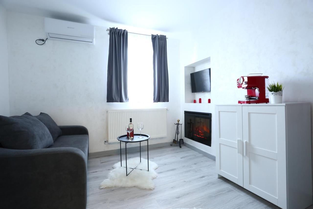 Simona Maria 2 Apartment บูคาเรสต์ ภายนอก รูปภาพ