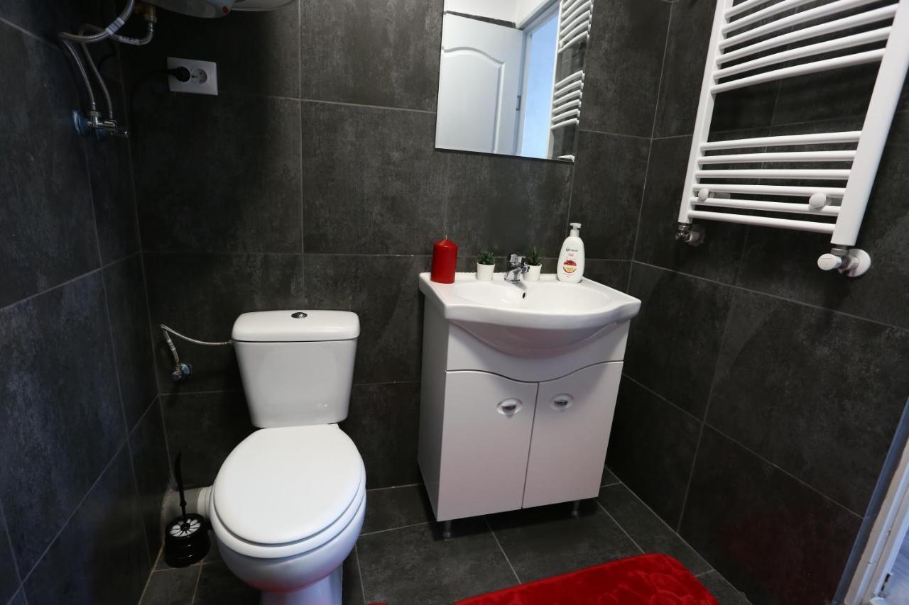 Simona Maria 2 Apartment บูคาเรสต์ ภายนอก รูปภาพ